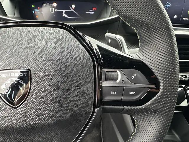 Peugeot 2008 1.2 Hybrid 145 PK GT 2025 Hybride Benzine 16