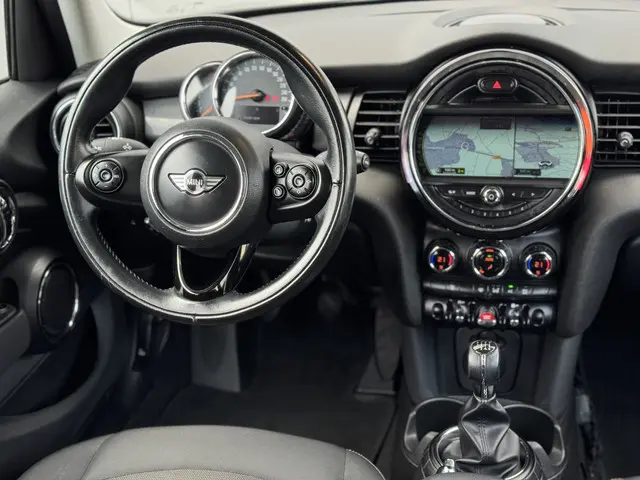 MINI 5-Deurs Cooper 1.5 Salt 2015 Benzine 14