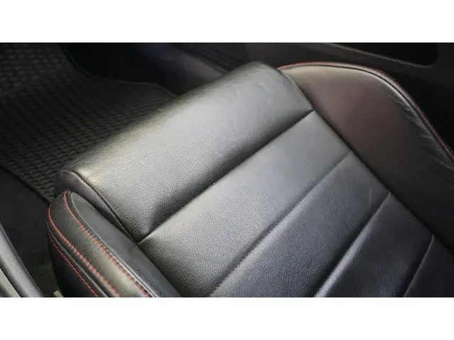 Volkswagen Golf 2.0 TSI 230pk GTI 2014 Benzine 35