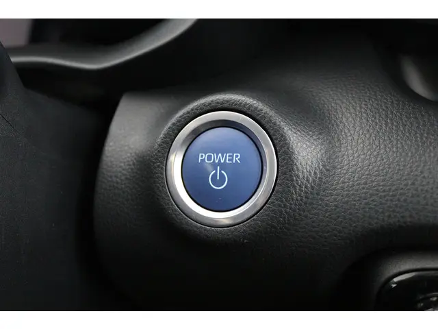 Toyota Yaris 1.5 Hybrid Executive 2022 Hybride Benzine 39