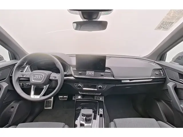 Audi Q5 40 TFSI S edition 2024 Benzine 7