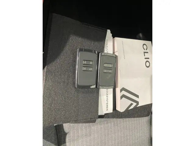 Renault Clio 1.0 TCe 90 GPF techno 2023 Benzine 13