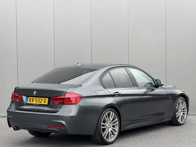 BMW 3 Serie 318d M Sport High Executive 2016 Diesel 2