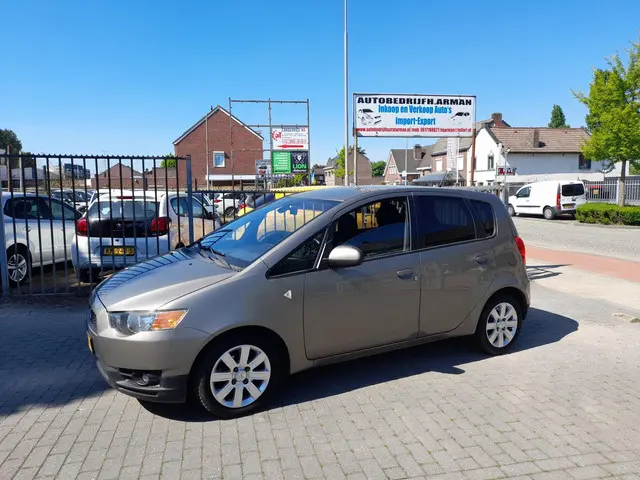 Mitsubishi Colt 1.1 Edition One 2013 Benzine 14