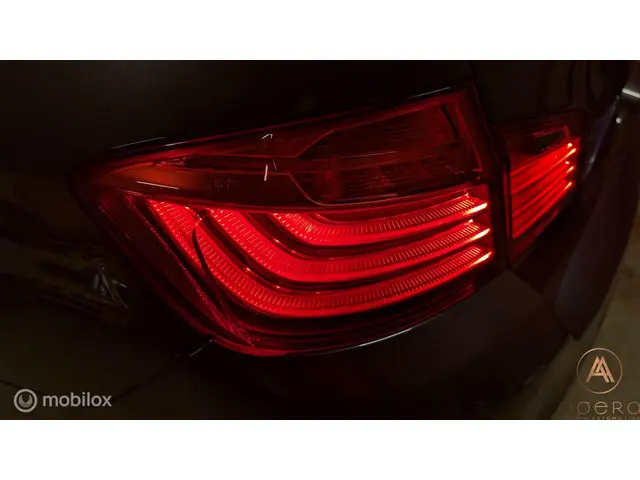 BMW 5 Serie 520i Luxury Line 2014 Benzine 10
