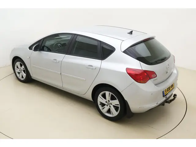 Opel Astra 1.4 Turbo Business + 2013 Benzine 4