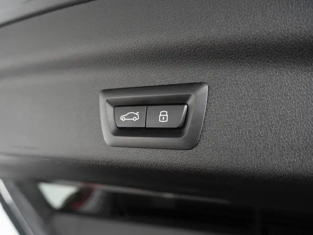 BMW X1 xDrive30e 2024 Hybride Benzine 22