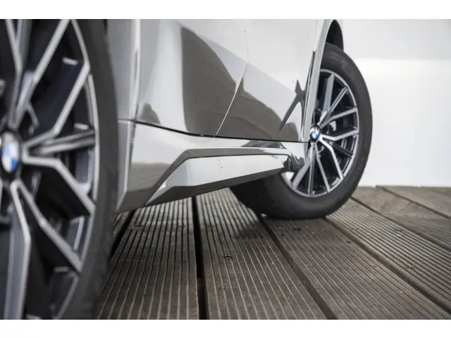 BMW X1 18i sDrive Aut. 2024 Benzine 65