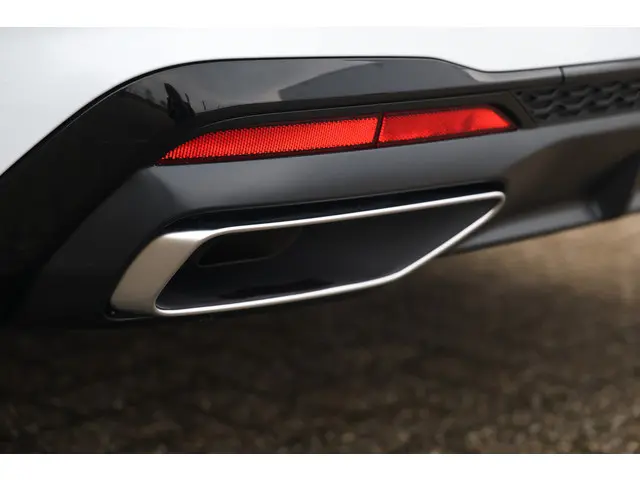 Audi A4 Avant 40 TFSI 3x S-Line 204pk 2020 Benzine 26