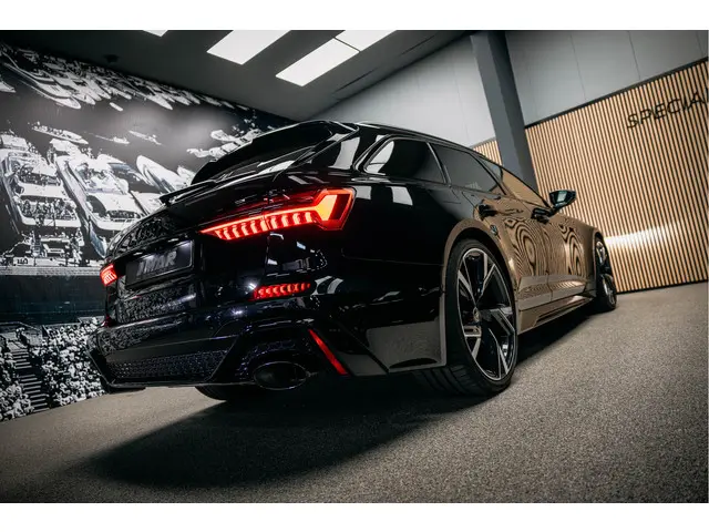 Audi RS6 RS 6 TFSI quattro 2022 Hybride Benzine 11