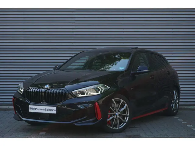BMW 1 Serie 5-deurs 128ti 2024 Benzine 39