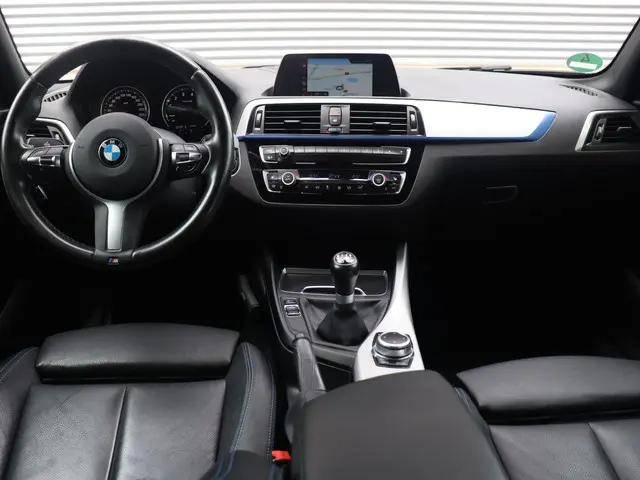 BMW 1 Serie 3-deurs 116i 2018 Benzine 11