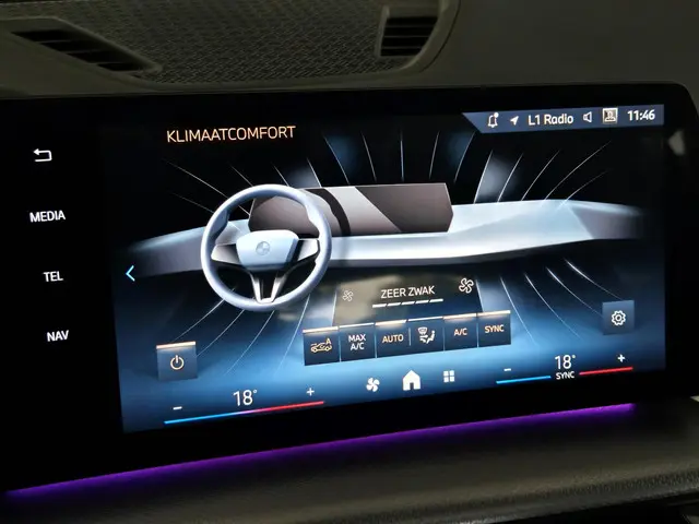 BMW X1 sDrive20i 2023 Hybride Benzine 25