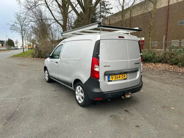 Dacia Dokker 1.5 dCi 75 Ambiance 2017 Diesel 9