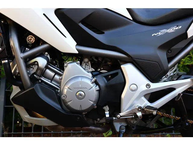 Honda NC 700 NC700XA | NC X ABS 35kw A2 2013 Benzine 25