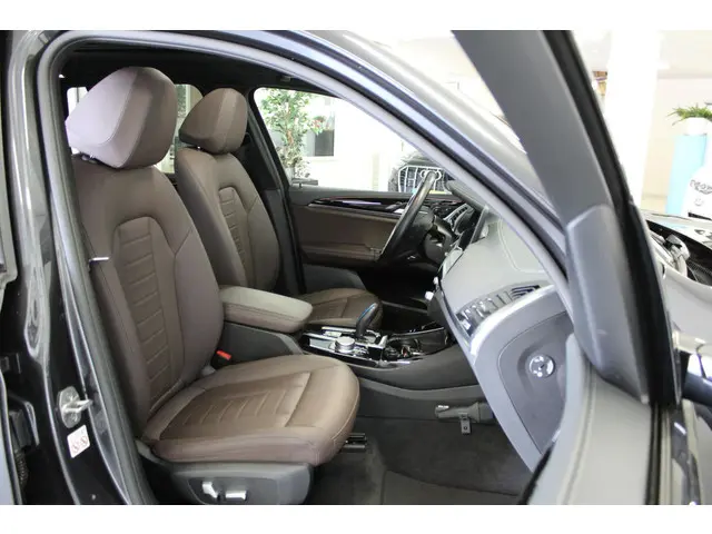 BMW iX3 Executive 80 kWh 2021 Elektrisch 22