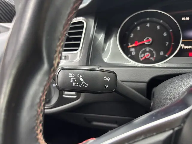 Volkswagen Golf 2.0 GTI 220 PK 2015 Benzine 14