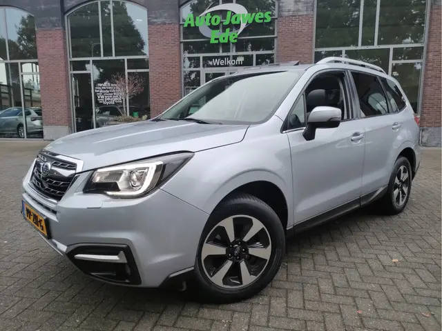 Subaru Forester 2.0 Premium 2017 Benzine 2
