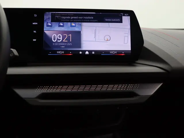 BMW 1 Serie 120 2024 Benzine 12