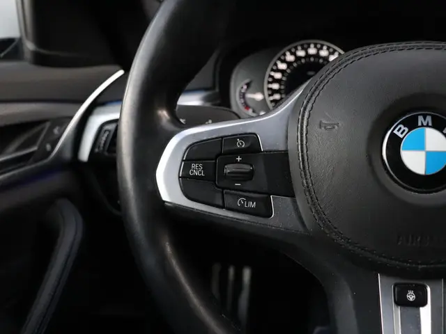 BMW 5 Serie Touring 520i High Executive 2019 Benzine 23