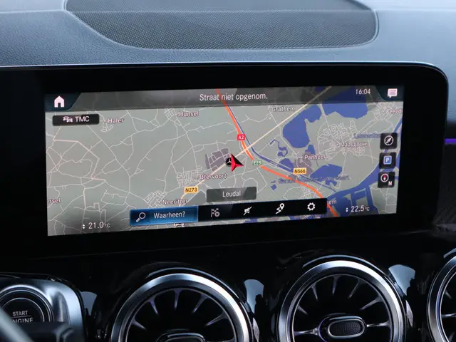 Mercedes-Benz GLB 200 2021 Benzine 26