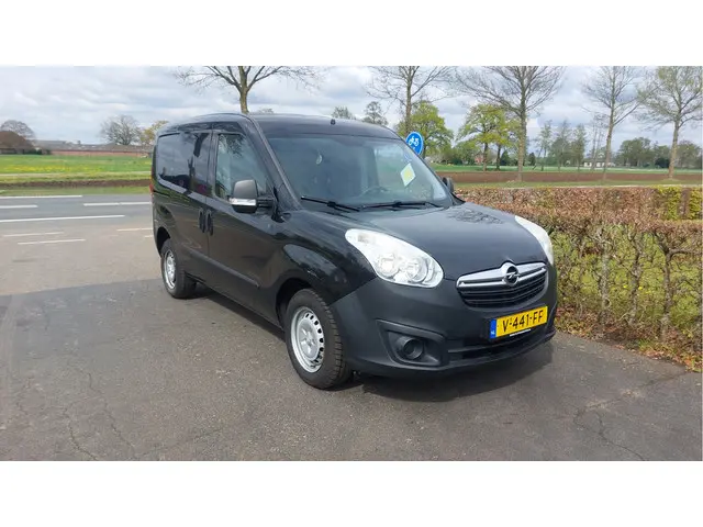 Opel Combo 1.3 CDTi L1H1 Edition 2017 Diesel 4