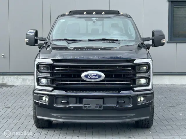 Ford F-350 USA Platinum 2025 Diesel 4