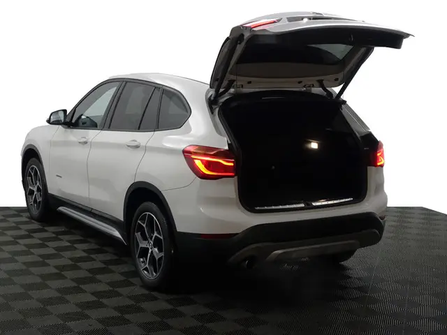 BMW X1 sDrive18i High Executive Aut- 2017 Benzine 26