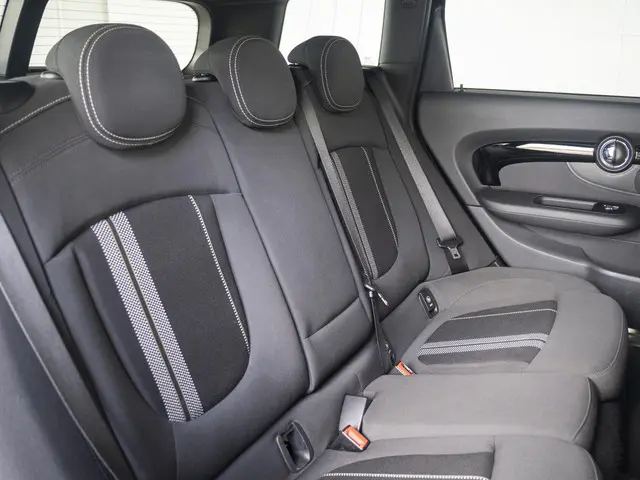 MINI Clubman One 2018 Benzine 11