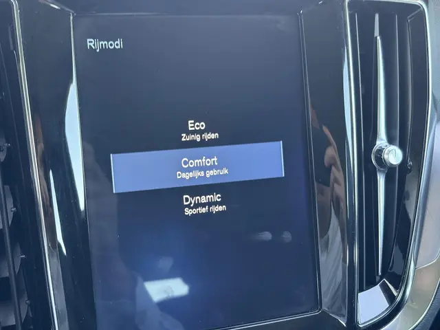 Volvo V60 2.0 T5 Momentum 2019 Benzine 19