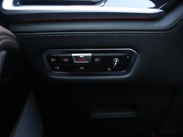 BMW X7 xDrive40i 2021 Benzine 44