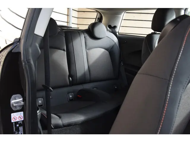 MINI One Mini 1.5 Essential 2021 Benzine 12
