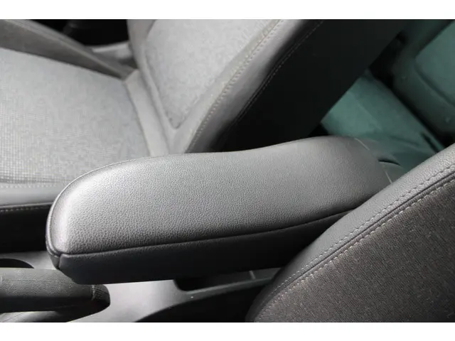 Opel Crossland 1.2 Turbo Business Edition 2021 Benzine 18