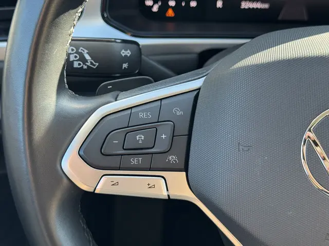 Volkswagen T-Roc 1.5 TSI Life Business 2024 Benzine 15