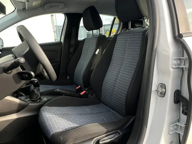 Peugeot 208 1.2 PureTech Like 2022 Benzine 5