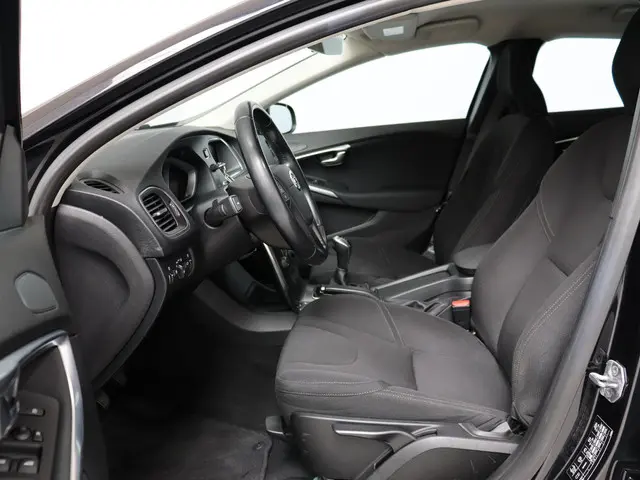 Volvo V40 1.6 T2 Momentum 2014 Benzine 6