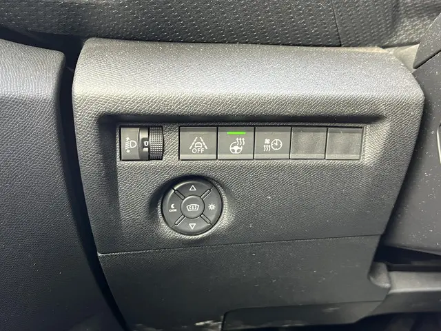 Citroën ë-C4 Shine 50 kWh 2022 Elektrisch 21