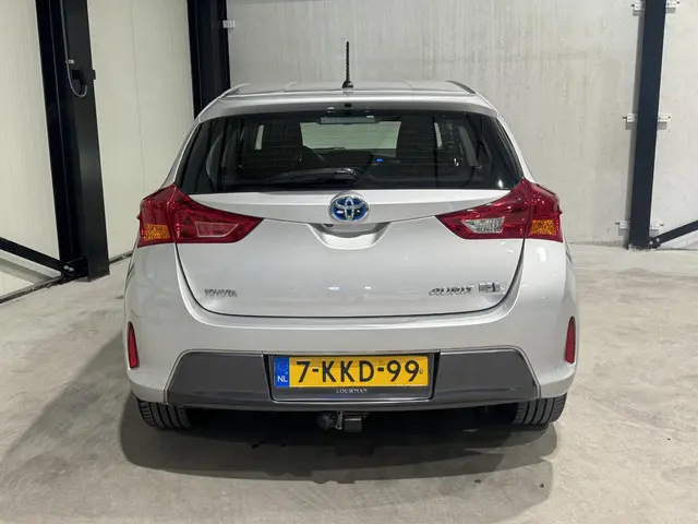 Toyota Auris 1.8 Hybrid Dynamic 2013 Hybride Benzine 17