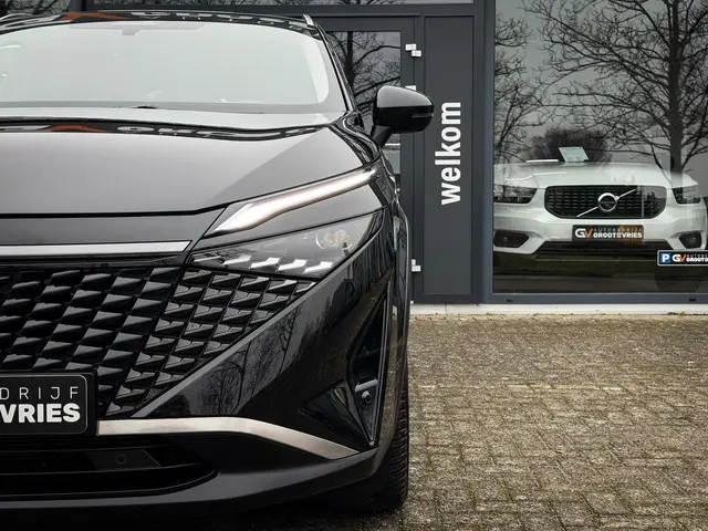 Nissan QASHQAI 1.3 MHEV Xtronic N-Connecta 2025 Benzine 6