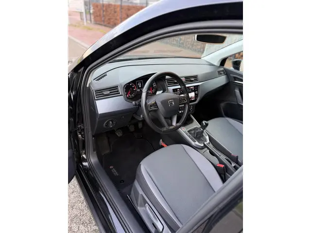 SEAT Arona 1.0 TSI Style Business Intense 2019 Benzine 5