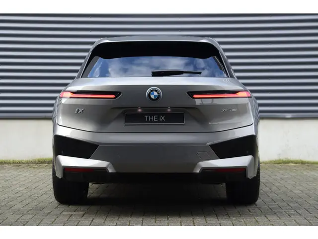BMW iX xDrive40 High Executive 2025 Elektrisch 4