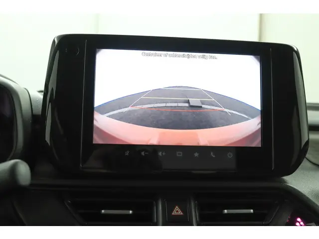 Suzuki Swift 1.2 Style Smart Hybrid 2025 Benzine 9