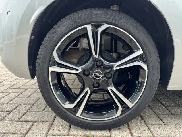 Opel Corsa 1.2 Elegance 2024 Benzine 9