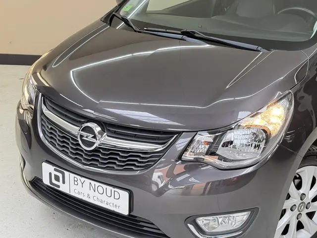 Opel KARL 1.0 Cosmo, 75Pk, 2015, 2015 Benzine 19