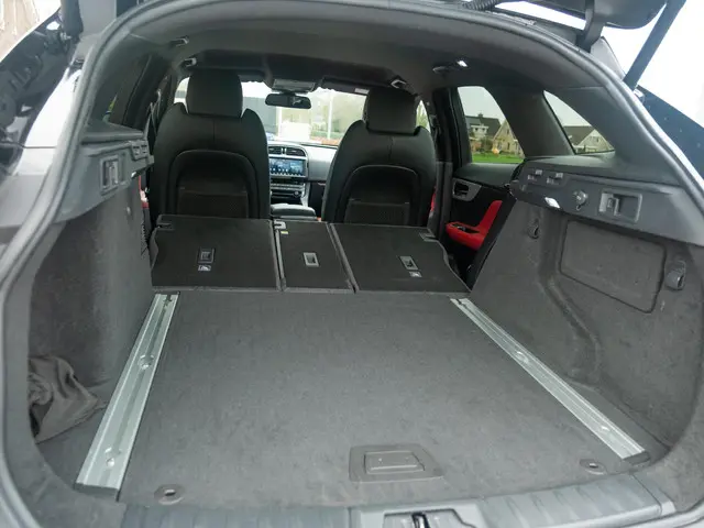 Jaguar F-PACE 2.0 Portfolio AWD 20d 2016 Diesel 54