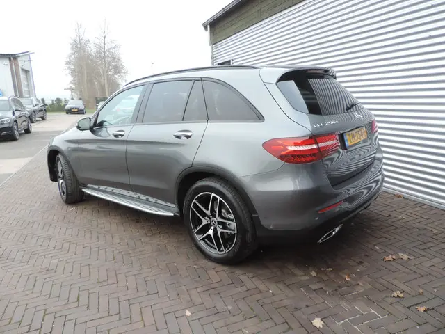 Mercedes-Benz GLC 250 d 4MATIC Premium Plus 2018 Diesel 8