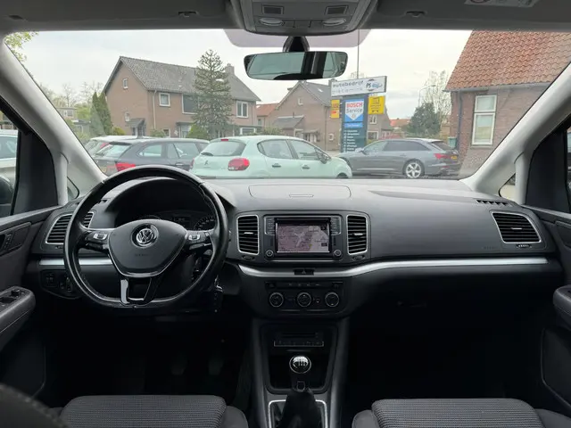 Volkswagen Sharan 1.4 TSI Exclusive Series 2017 Benzine 9