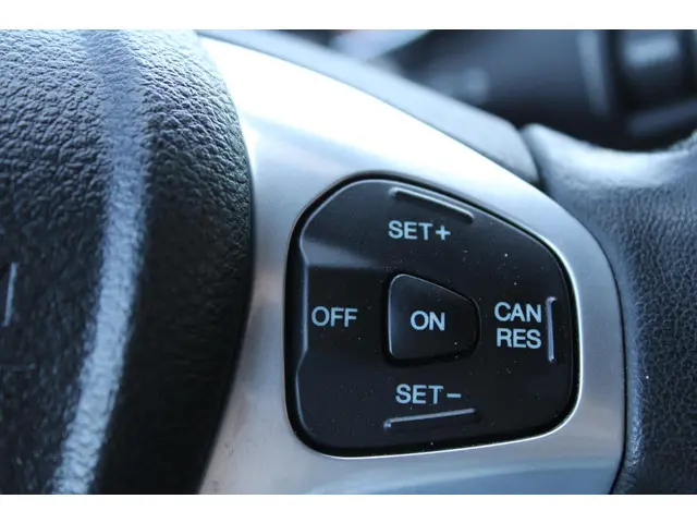 Ford Fiesta 1.0 EcoBoost 100 PK Titanium 2013 Benzine 16
