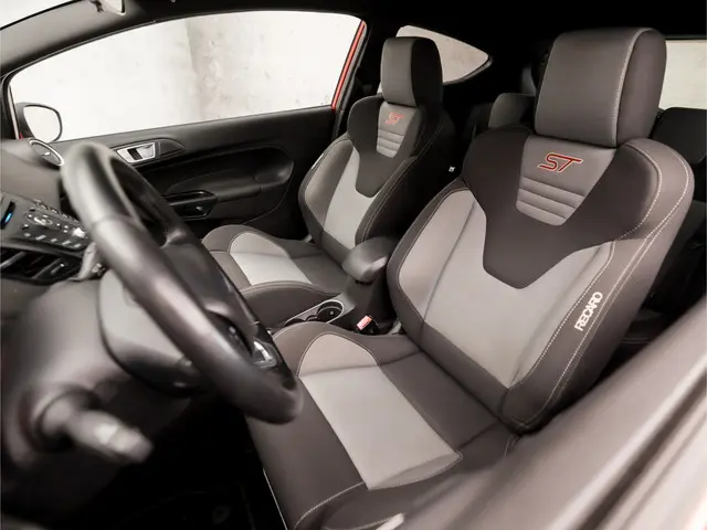 Ford Fiesta 1.6 ST1 Sport 2015 Benzine 14