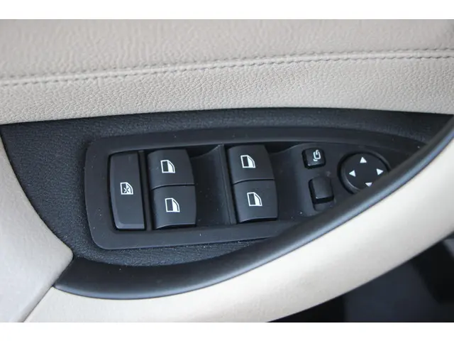 BMW X1 sDrive20i High Executive 2020 Benzine 19
